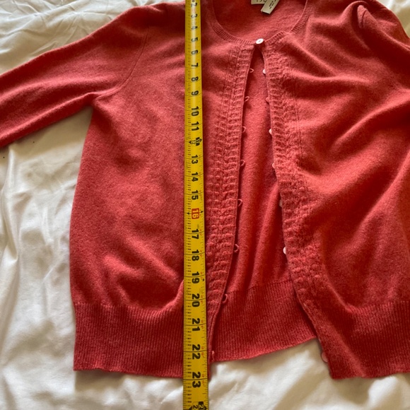 CASHMERE, button down salmon colored sweater. - Picture 4 of 7